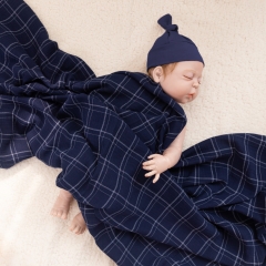 Navy plaid print 100% cotton double gazue muslin baby blanket for car seat